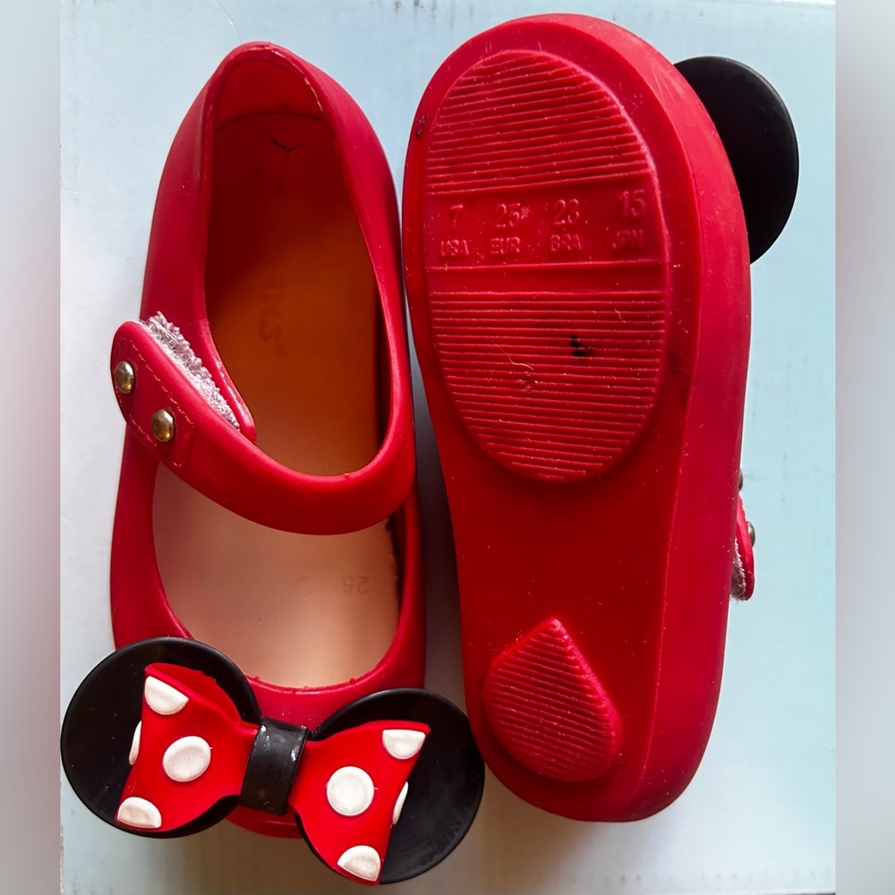 *Used* Minnie mouse shoes by the brand Ifans